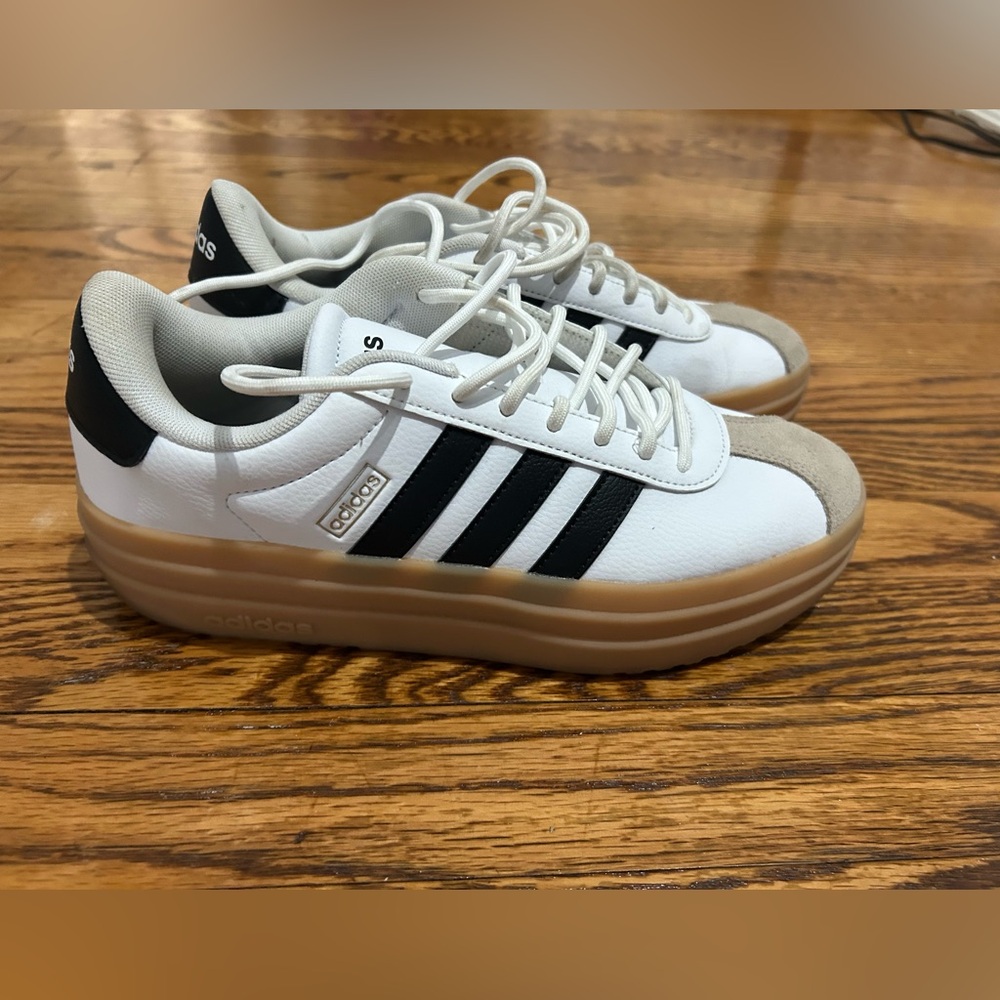 Adidas Women's White, Black, and Tan Sneakers